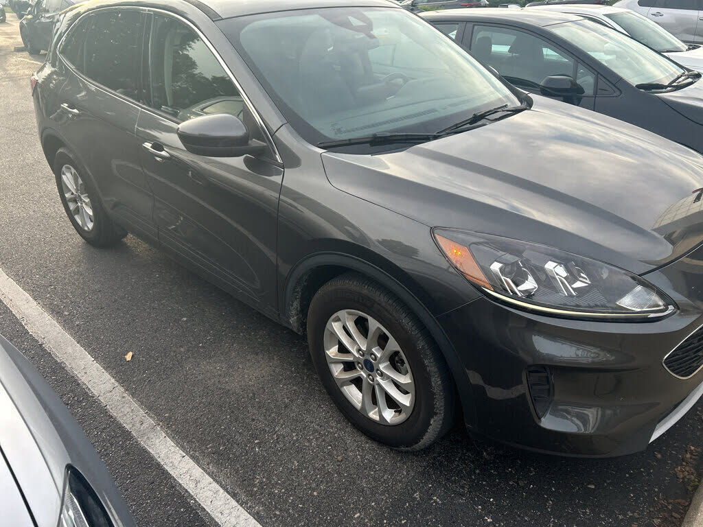2020 FORD Escape