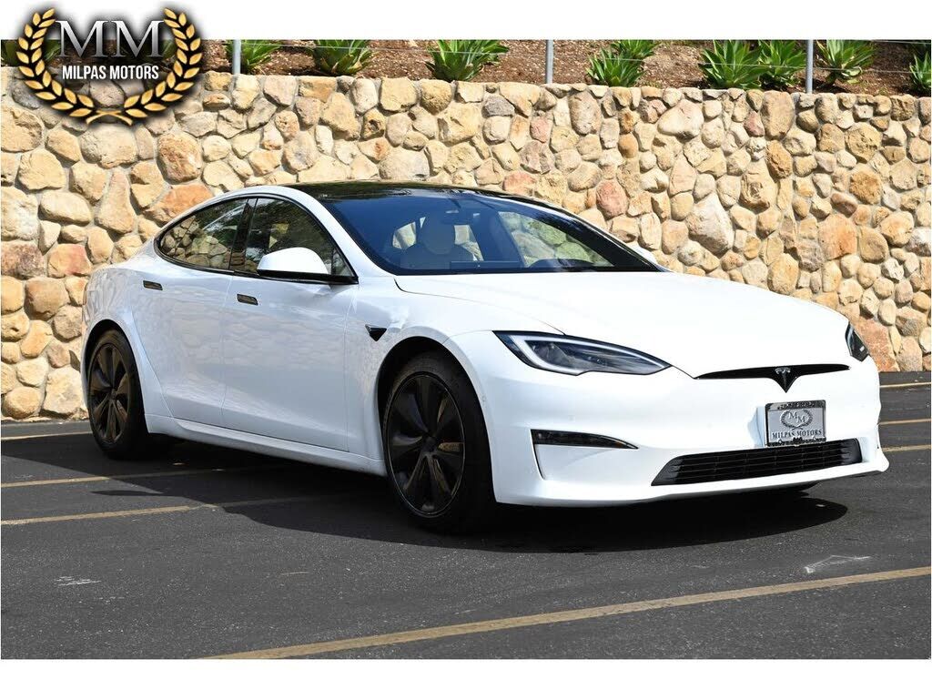 2022 TESLA Model S