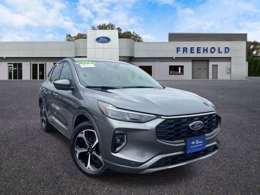 2023 FORD Escape