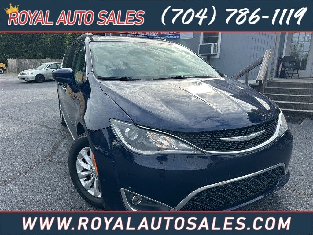 2017 CHRYSLER Pacifica