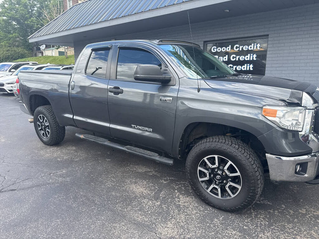 2016 TOYOTA Tundra