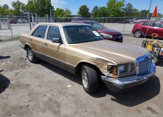 1985 MERCEDES-BENZ 380