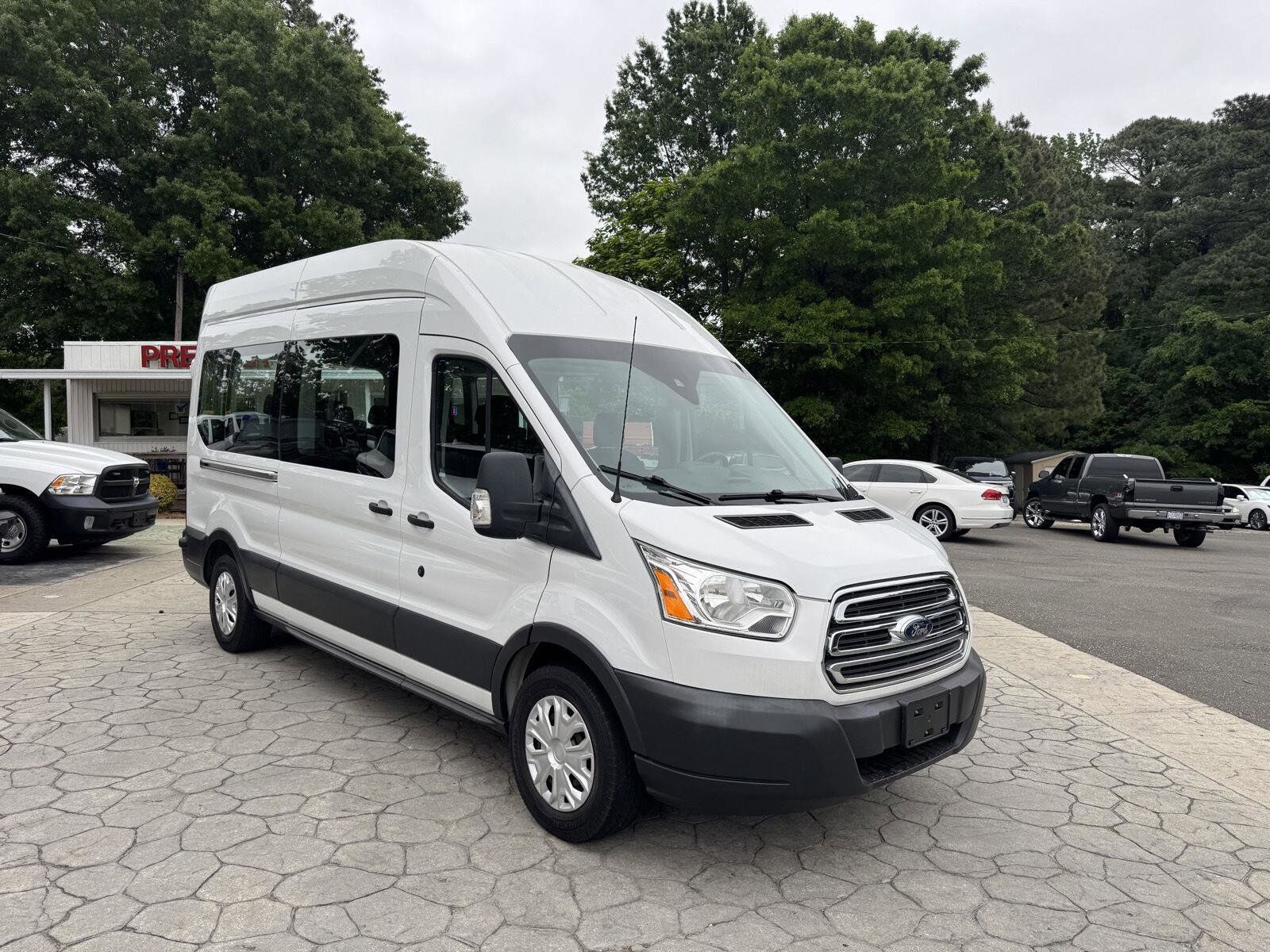 2017 FORD Transit