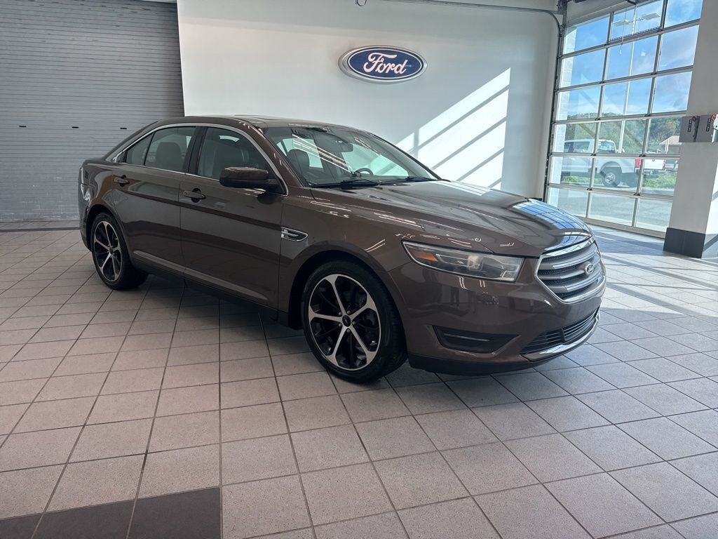 2015 FORD Taurus