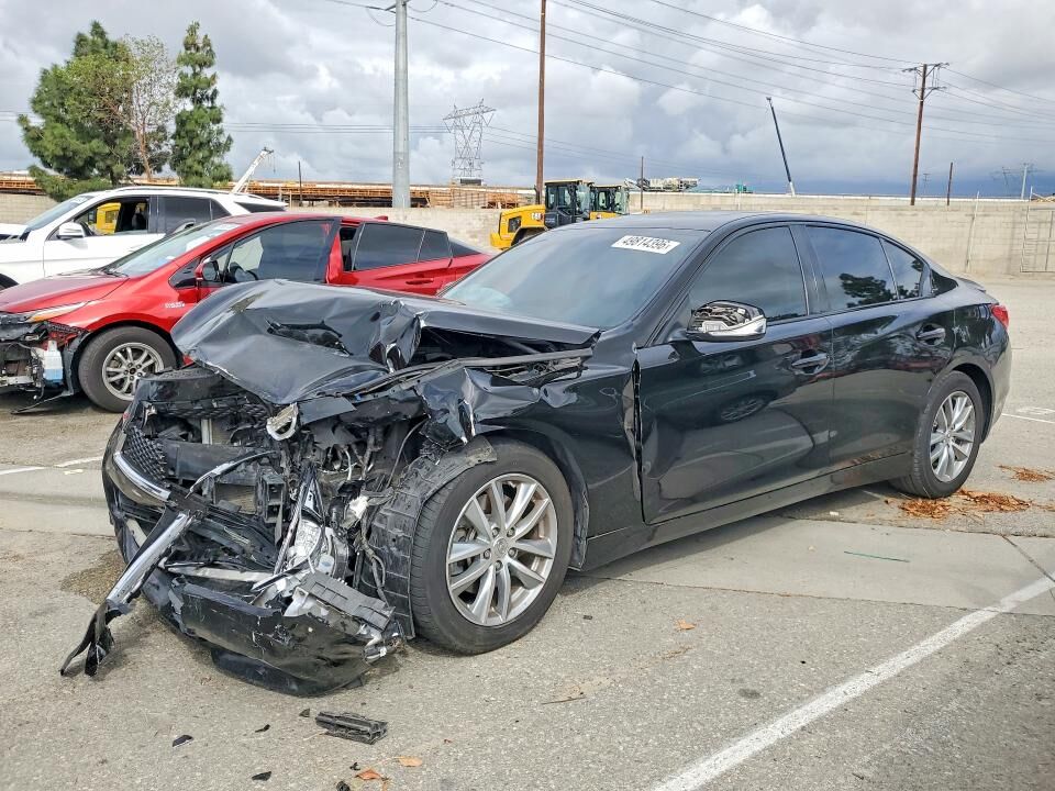 2015 INFINITI Q50
