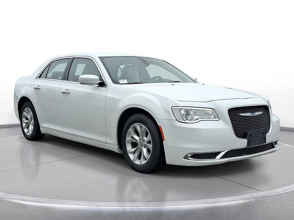 2015 CHRYSLER 300