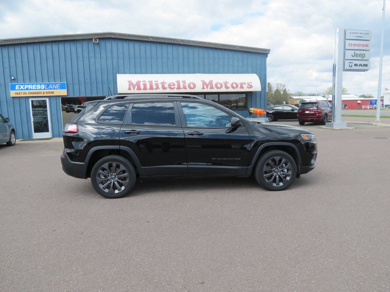 2021 JEEP Cherokee