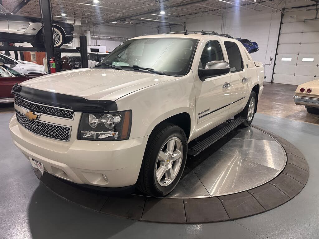 2013 CHEVROLET Avalanche
