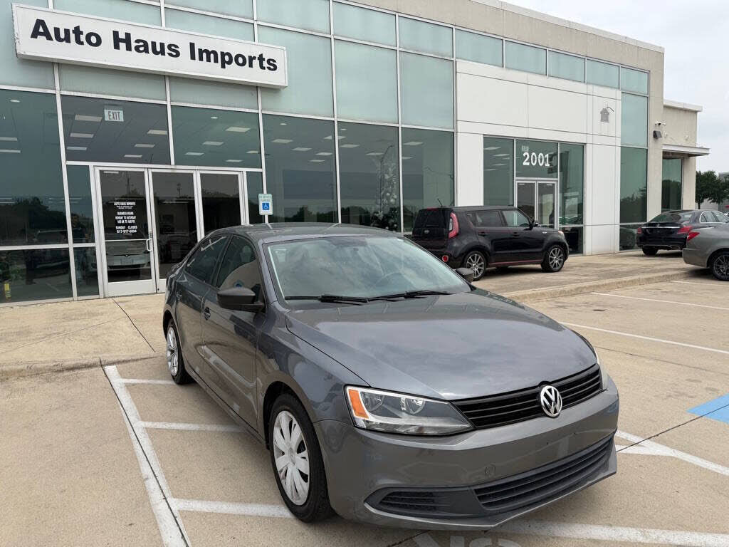 2011 VOLKSWAGEN Jetta
