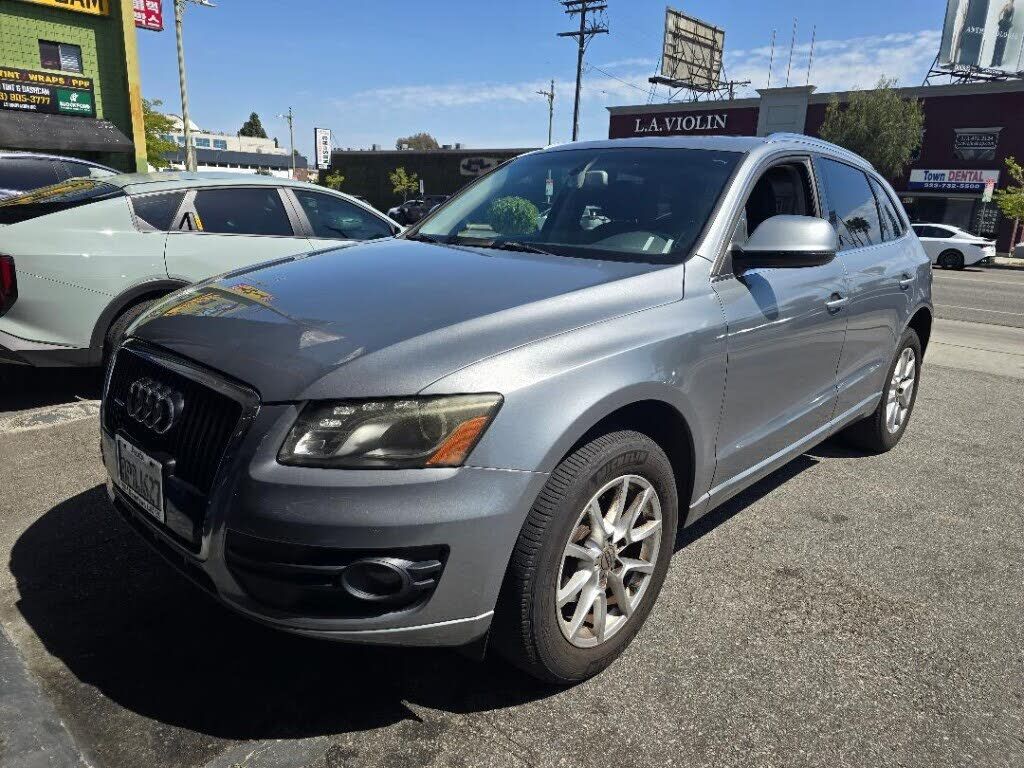 2010 AUDI Q5