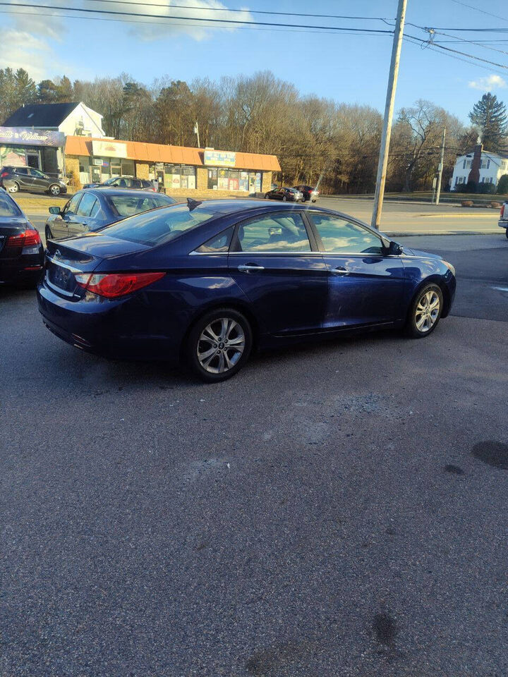 2011 HYUNDAI Sonata
