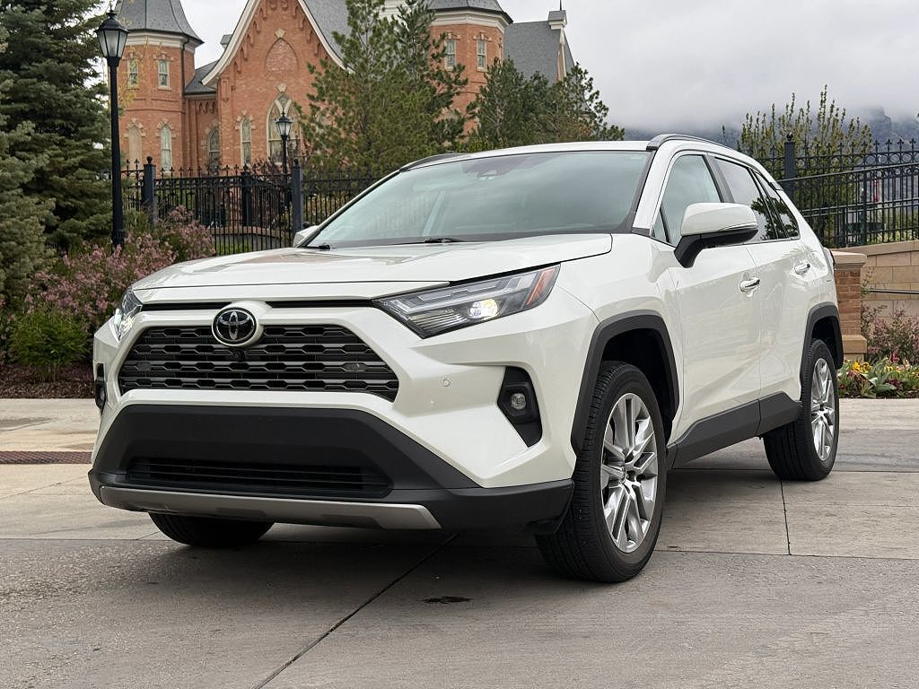 2022 TOYOTA RAV4
