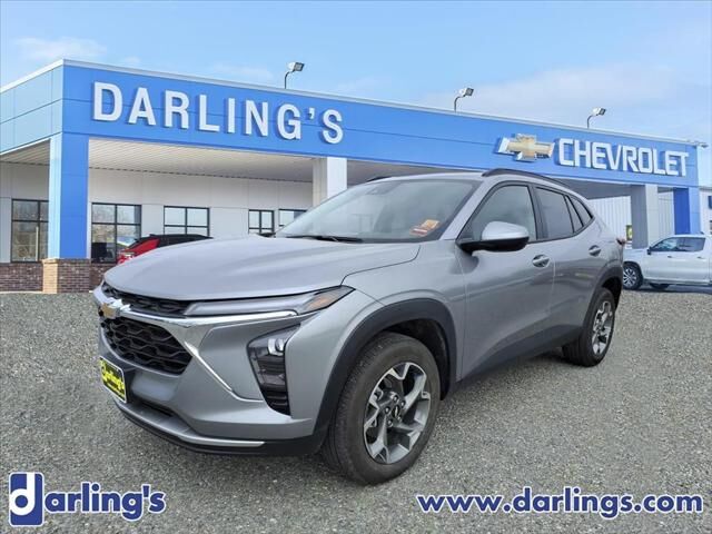 2025 CHEVROLET Trax