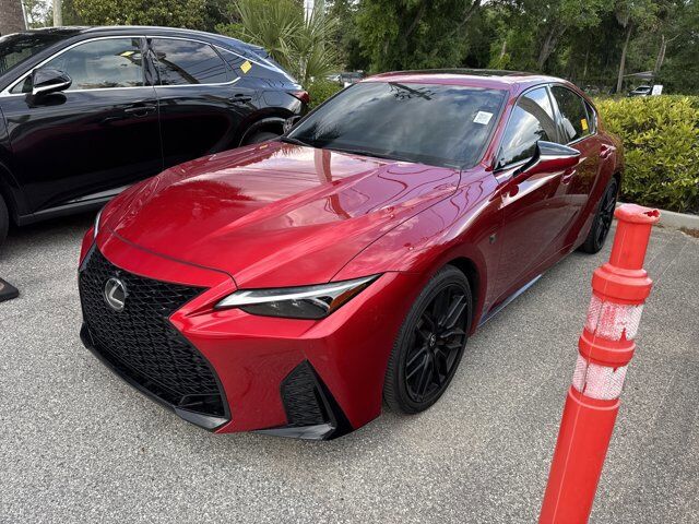 2023 Lexus IS