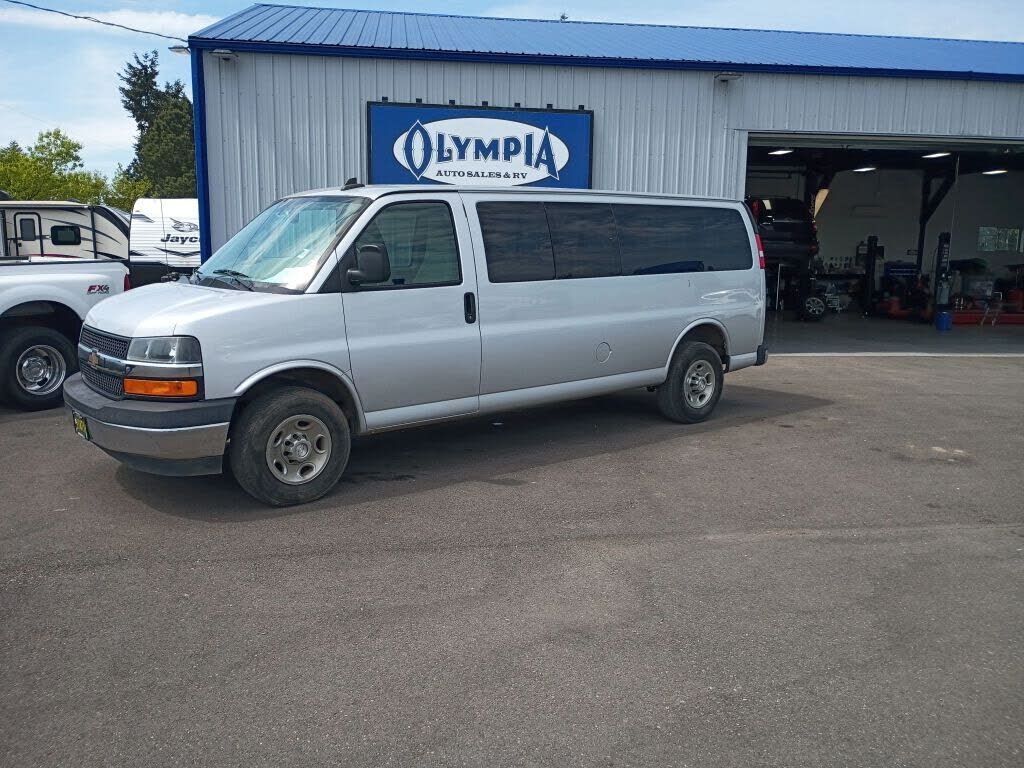 2017 CHEVROLET Express