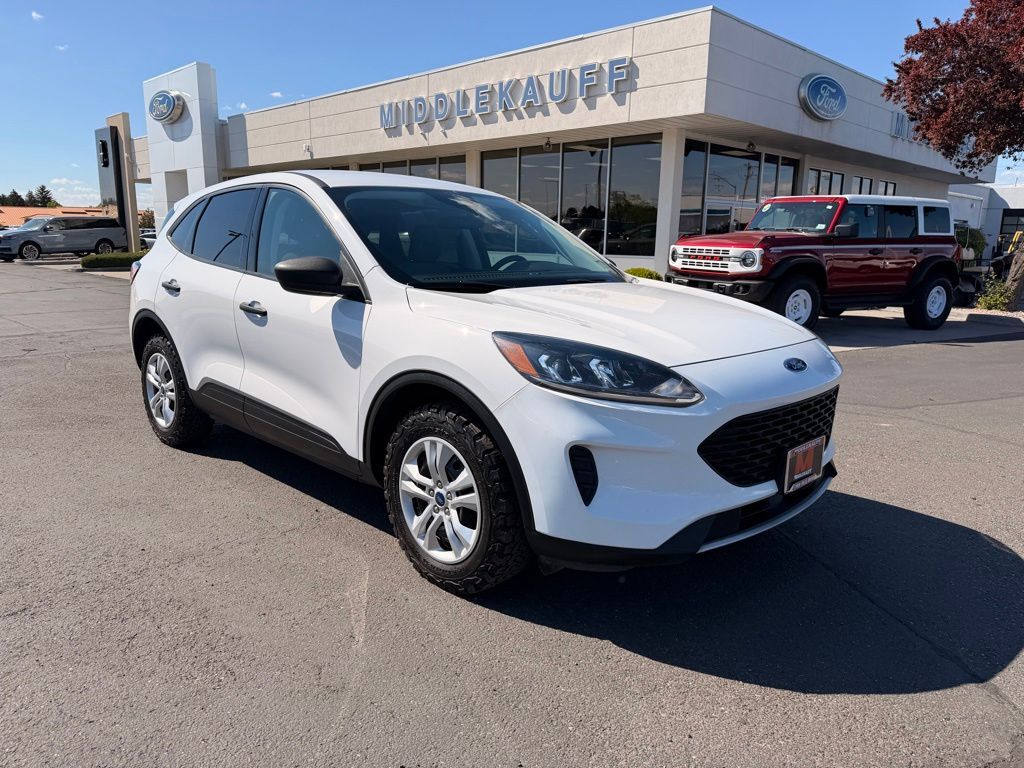 2021 FORD Escape