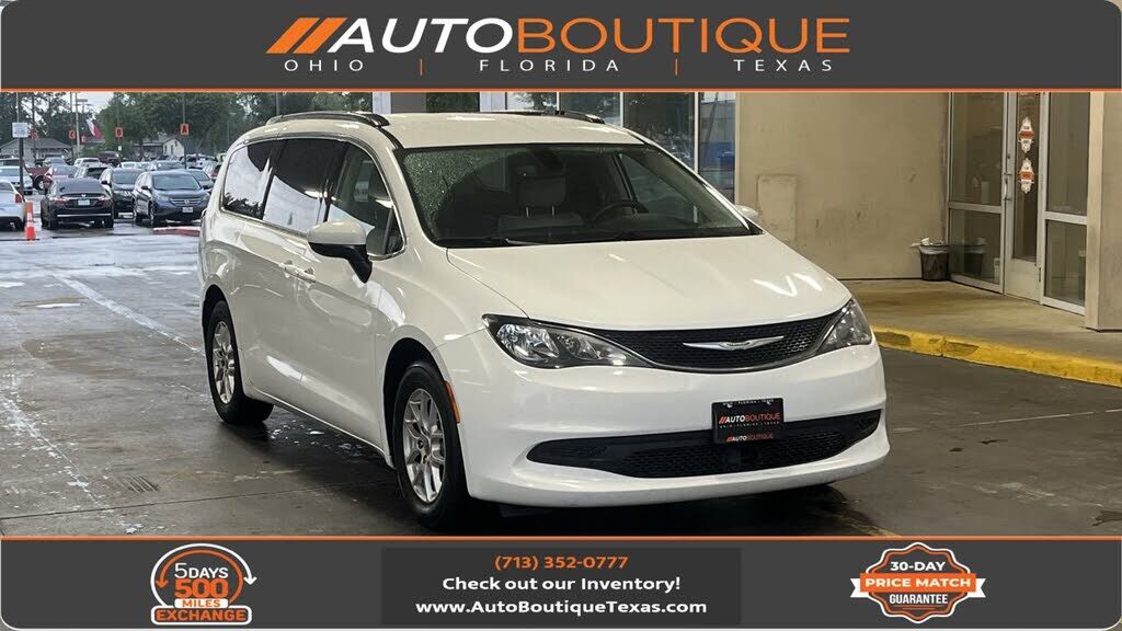 2021 CHRYSLER Voyager