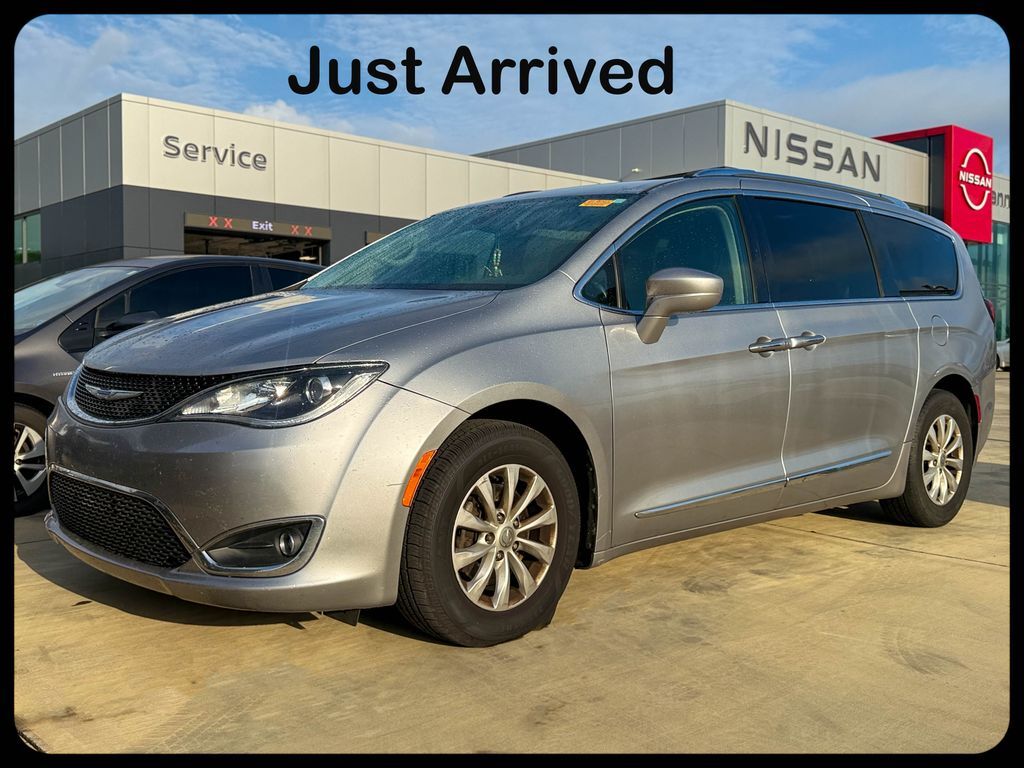 2019 CHRYSLER Pacifica