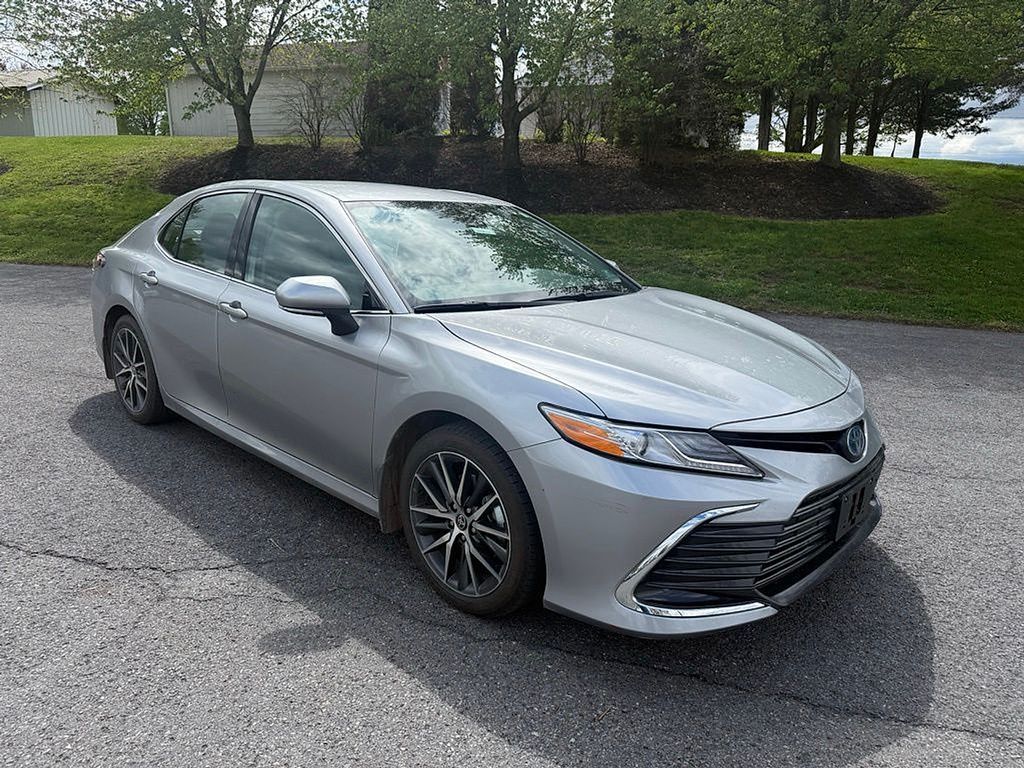 2024 TOYOTA Camry