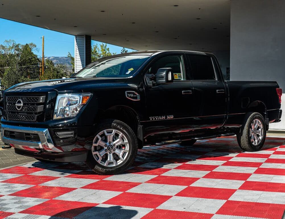 2023 NISSAN Titan