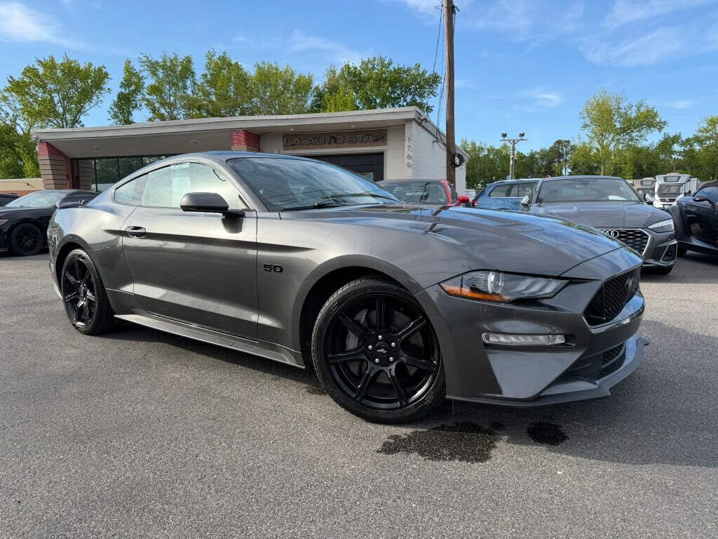 2020 FORD Mustang