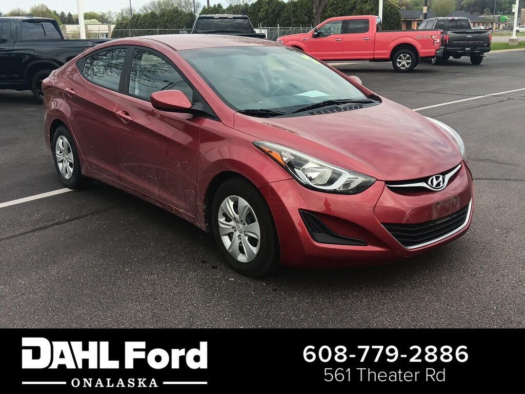 2016 HYUNDAI Elantra
