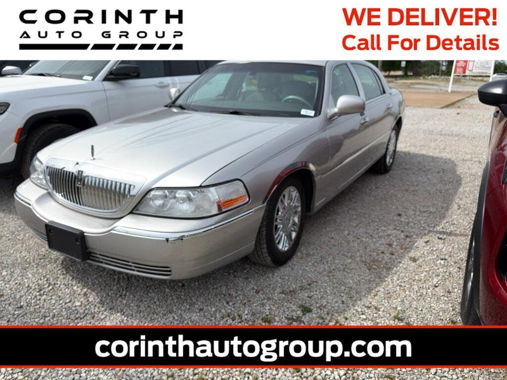 2009 LINCOLN Town Car