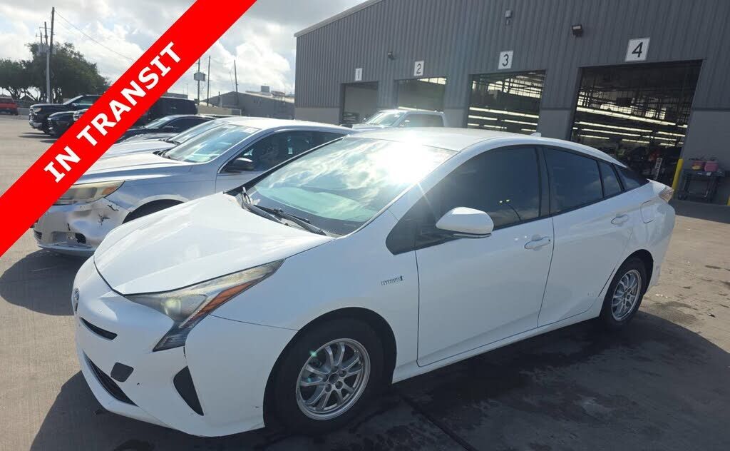 2016 TOYOTA PRIUS