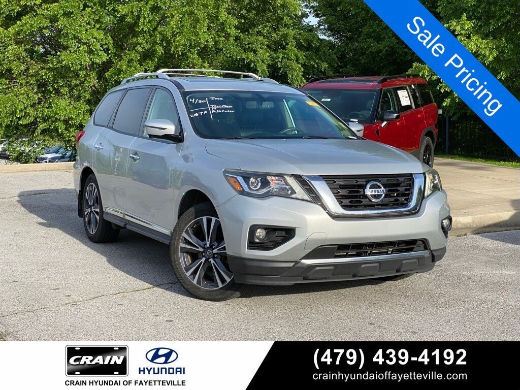 2017 NISSAN Pathfinder
