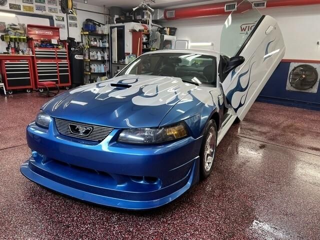 2004 FORD Mustang