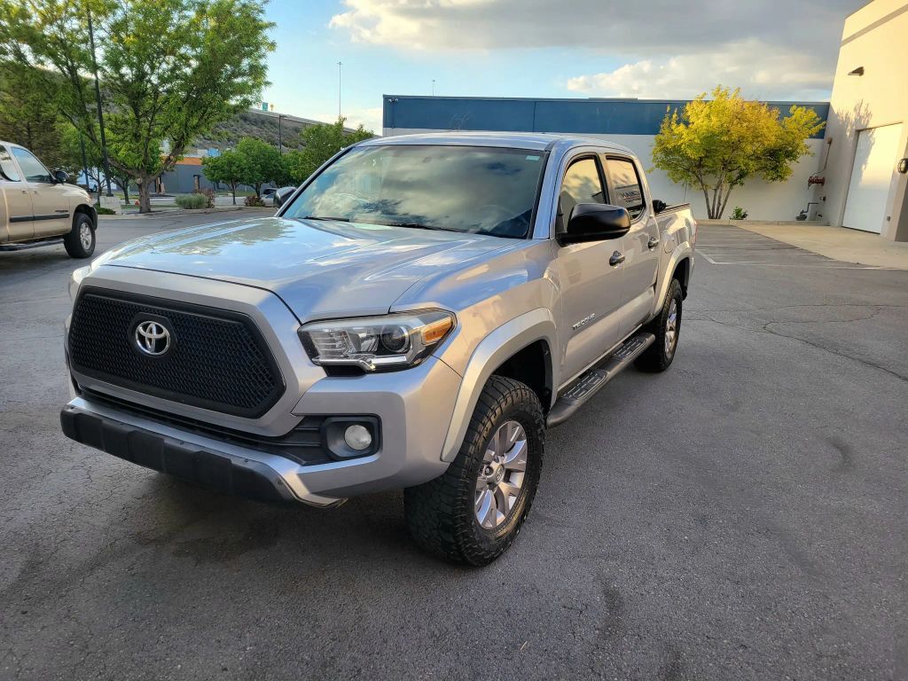 2017 TOYOTA Tacoma