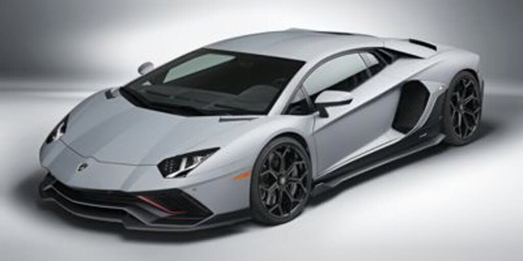 2022 LAMBORGHINI Aventador