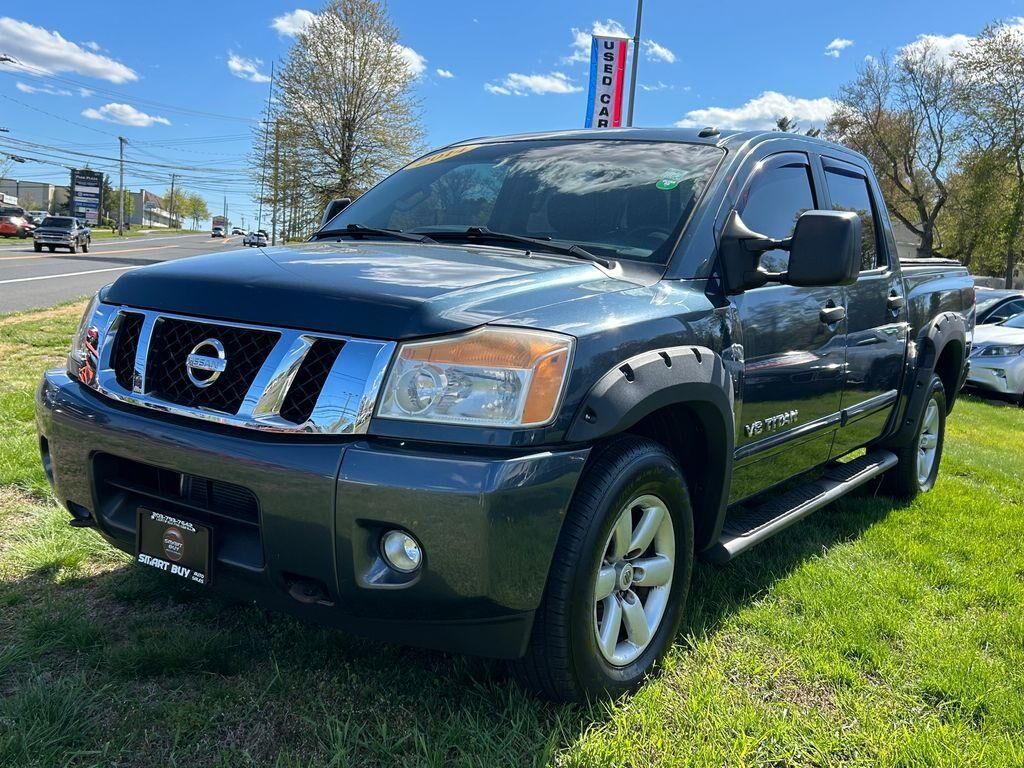 2014 NISSAN Titan