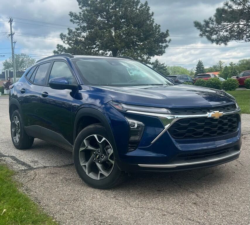 2024 CHEVROLET Trax