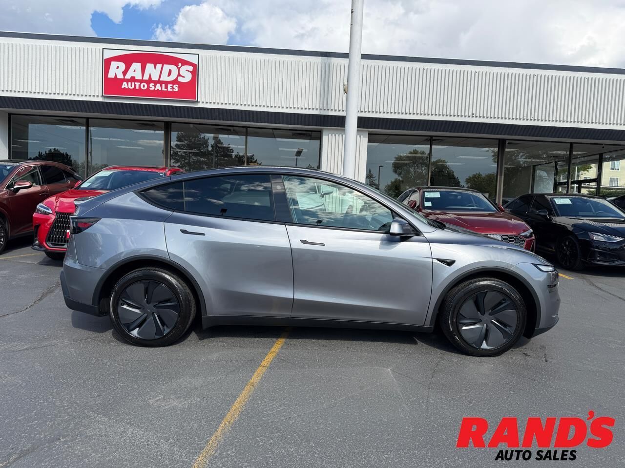 2026 TESLA Model Y