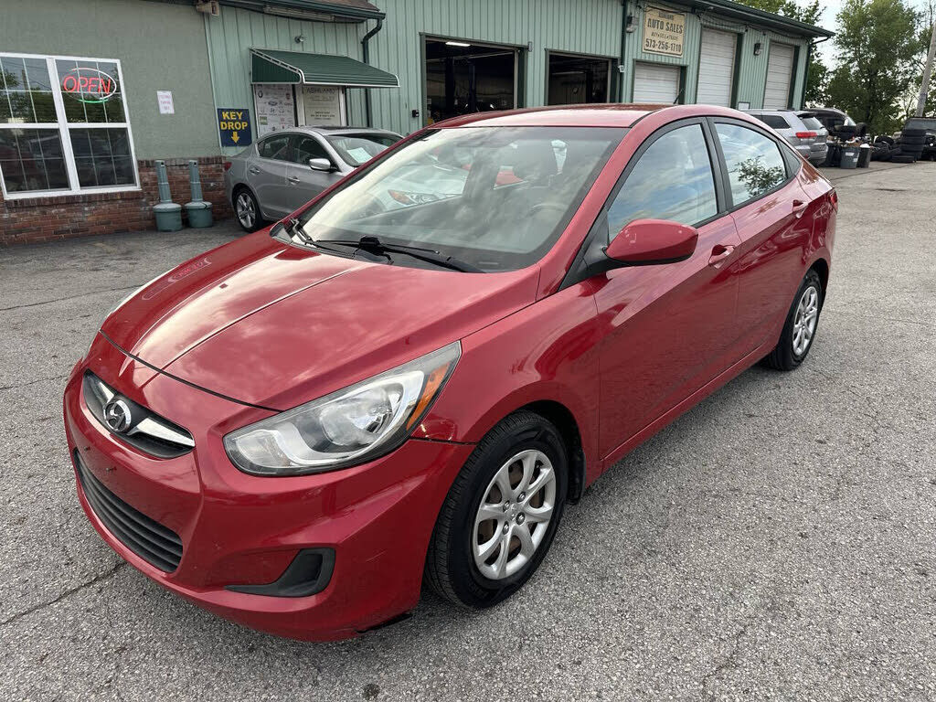 2014 HYUNDAI Accent
