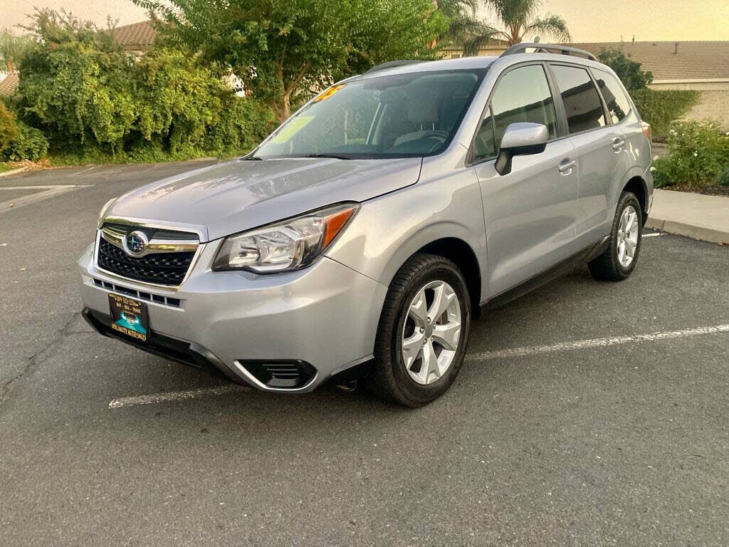 2015 SUBARU Forester