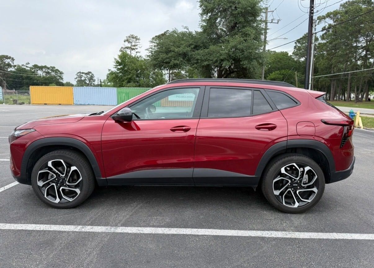 2024 CHEVROLET Trax