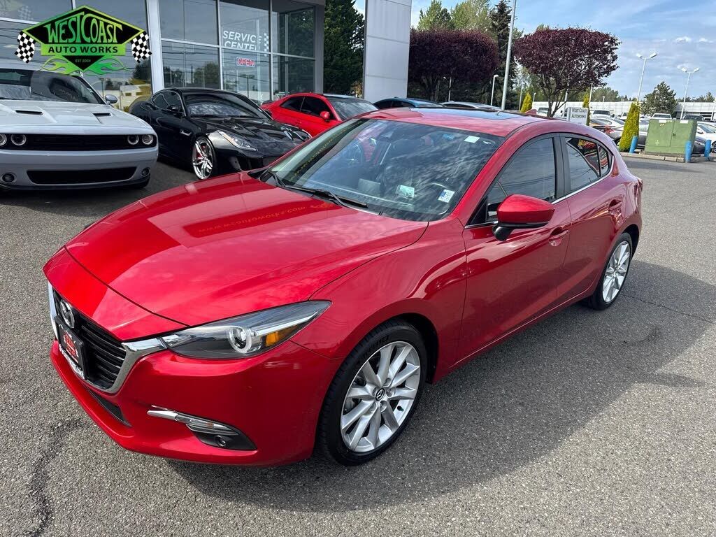 2017 MAZDA Mazda3