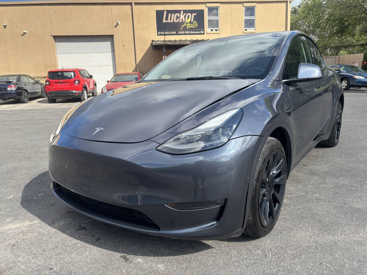 2023 TESLA Model Y