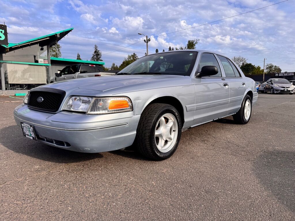 2003 FORD Crown Victoria