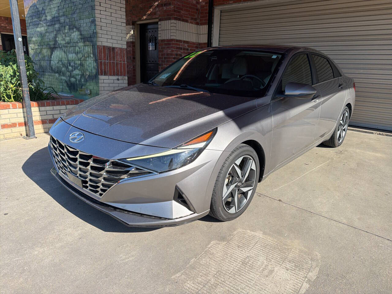 2022 HYUNDAI Elantra