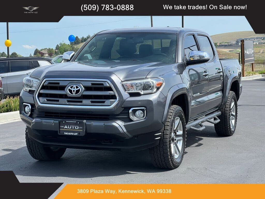 2017 TOYOTA Tacoma