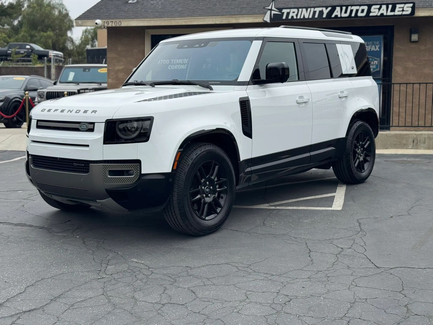 2022 LAND ROVER Defender