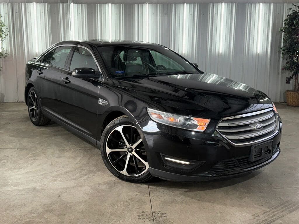 2015 FORD Taurus
