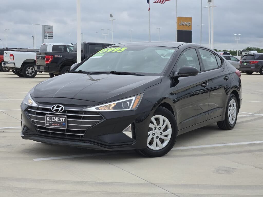 2019 HYUNDAI Elantra