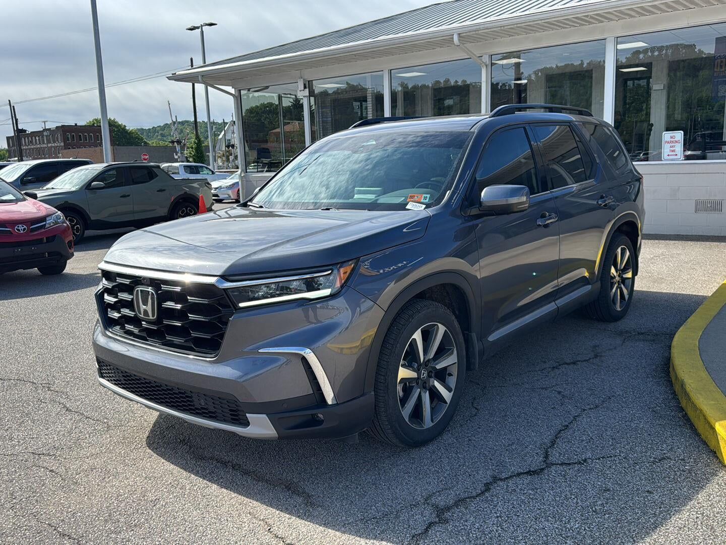 2025 HONDA Pilot