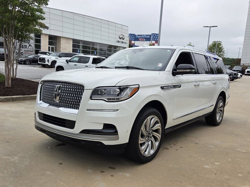 2024 LINCOLN Navigator L