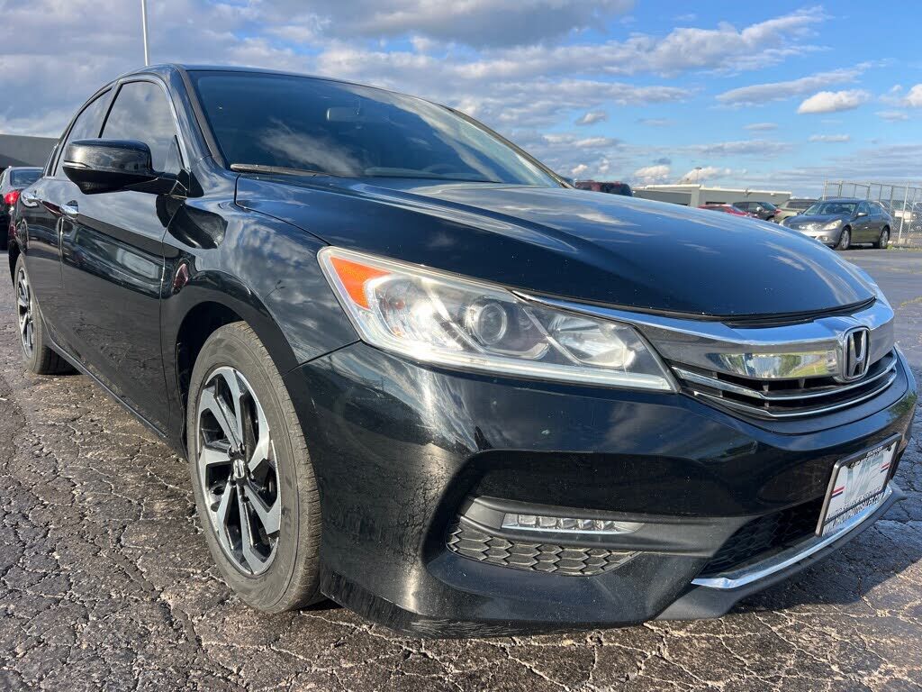 2017 HONDA Accord