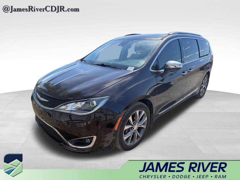 2017 CHRYSLER Pacifica